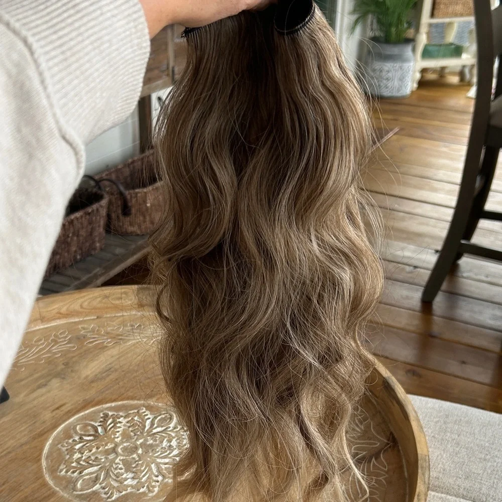 Luxurious Wavy Hair Extension invisible wire 20” long blonde w clips